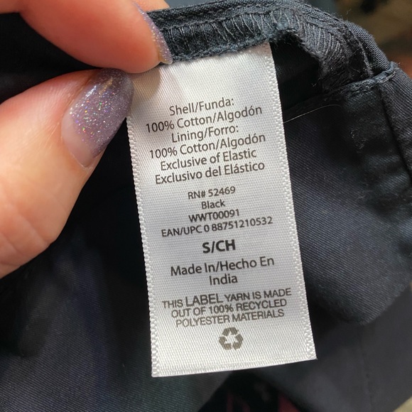 Free Assembly Women's Black Woven Seamed Cami Top
Size S - Picture 8 of 11